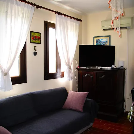 Konstantinos Luxury Feriehus Nikiti (Sithonia)